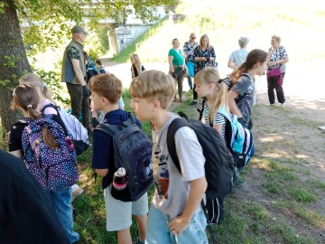 Międzypokoleniowa lekcja przyrody nad Rawką, 
